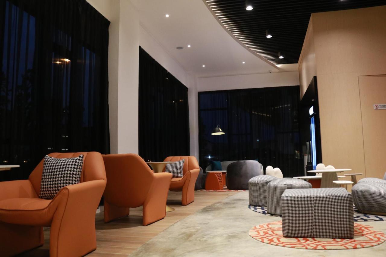 Otel Hotel Suite Sibu Exterior foto